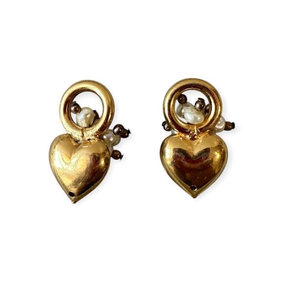 Vintage 80s Gold‎ tone Heart and Faux sead pearl charms, pendant.  A pair - Picture 2 of 10